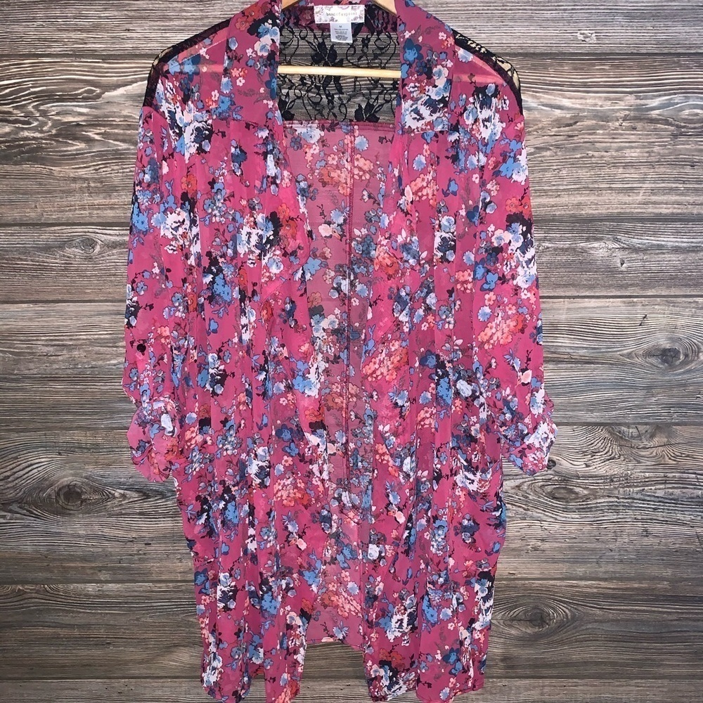 Band of Gypsies Floral Lace Kimono